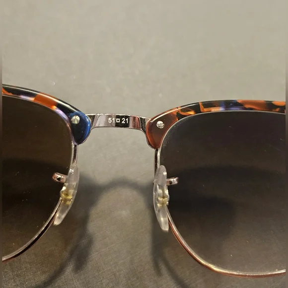 Ray-Ban Clubmaster RB3016 1256/51  Polorized Sunglasses - Picture 8 of 9